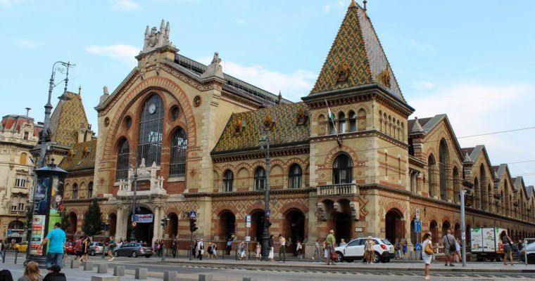 Shoppen bij de Centrale Markthal in Boedapest