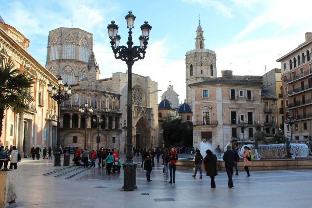 Plaza de la Virgen Valencia