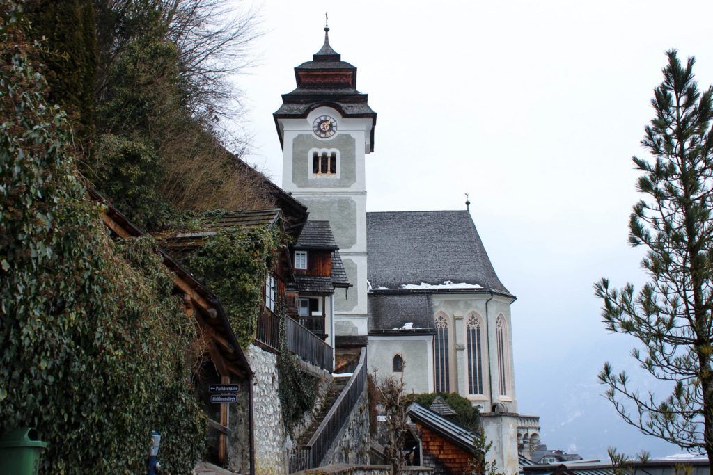 De Katholieke Pfarrkirche in Hallstatt