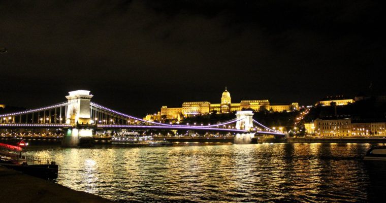 Bewonder Boedapest in de avond