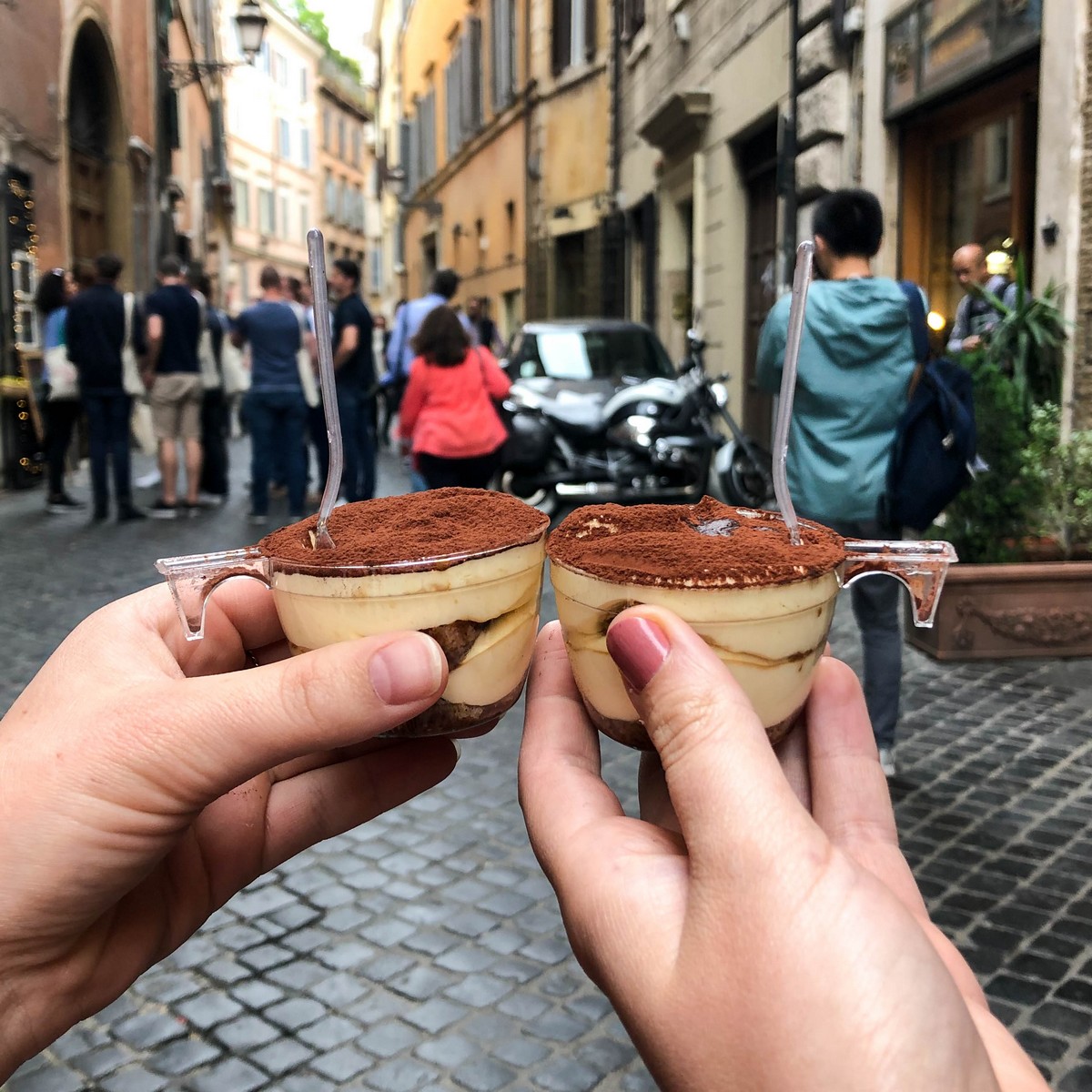 Tiramisu eten bij Two Sizes in Rome