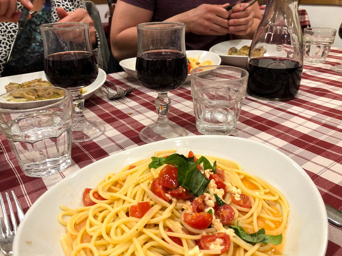 Trattoria Pizzeria Vecchi Sapori in Rome