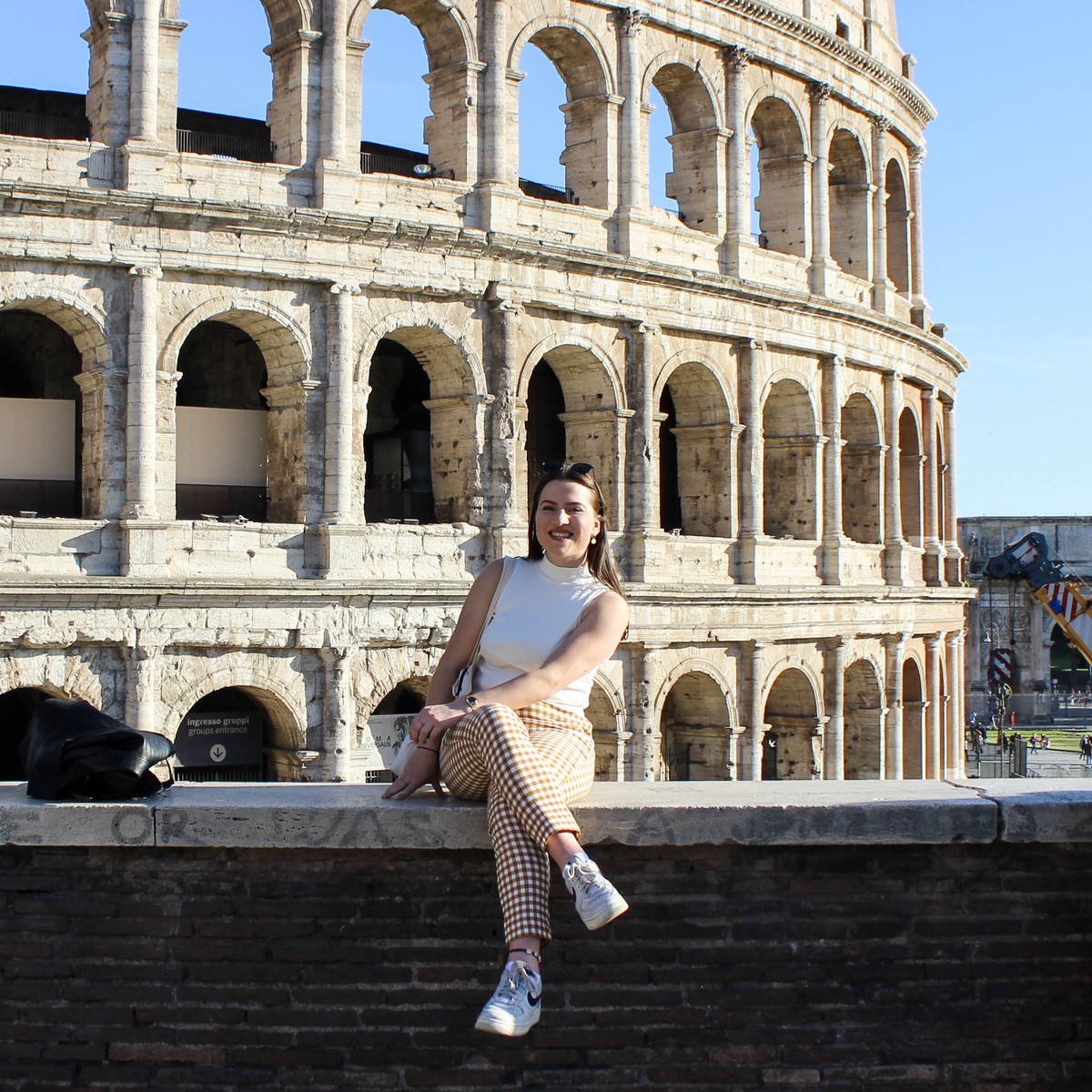 Voor het Colosseum in Rome