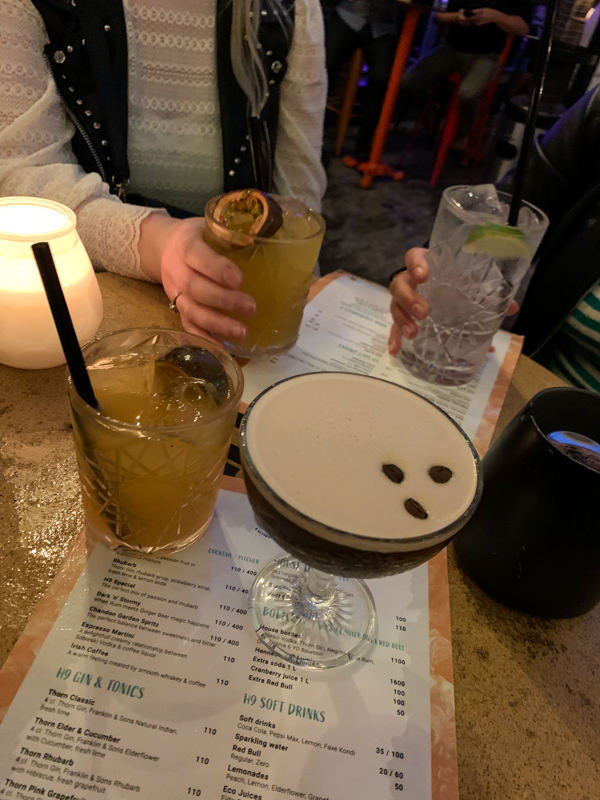 Cocktails drinken in Kopenhagen